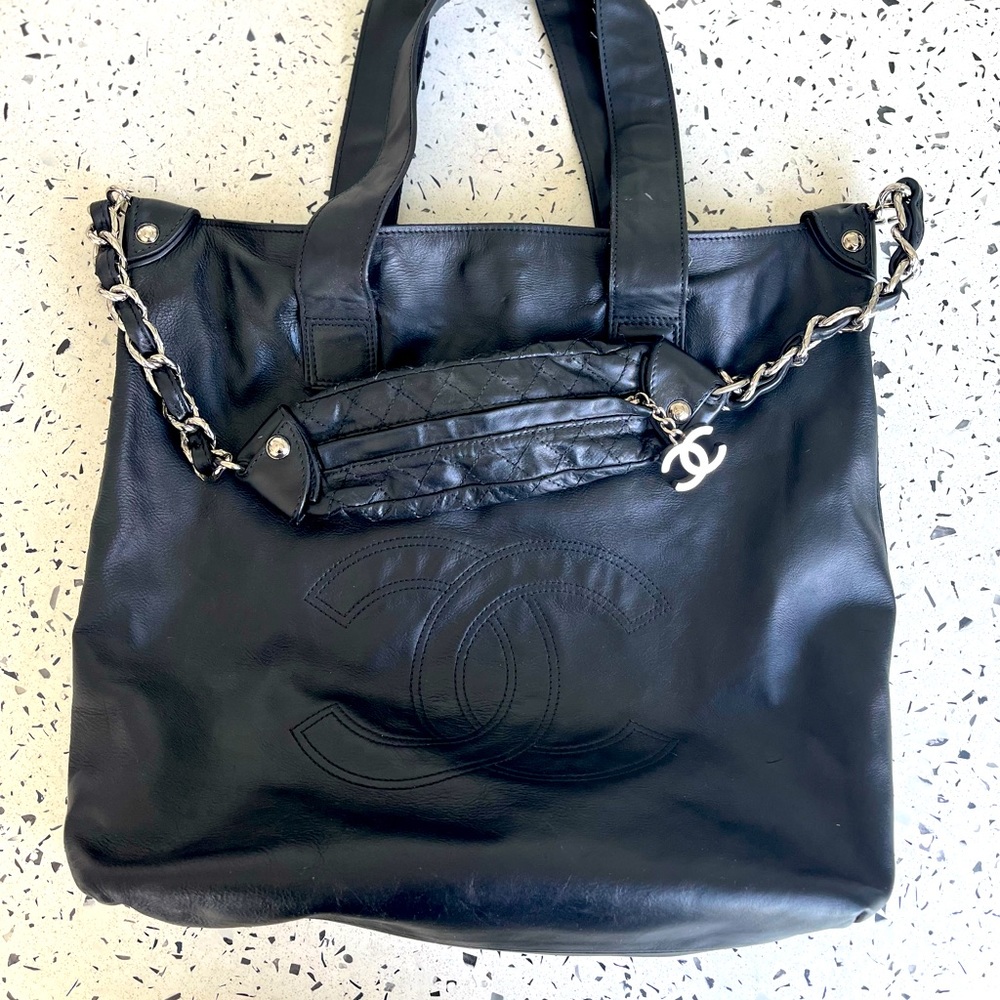 CHANEL tote bag with CC logo on front and Chain strap